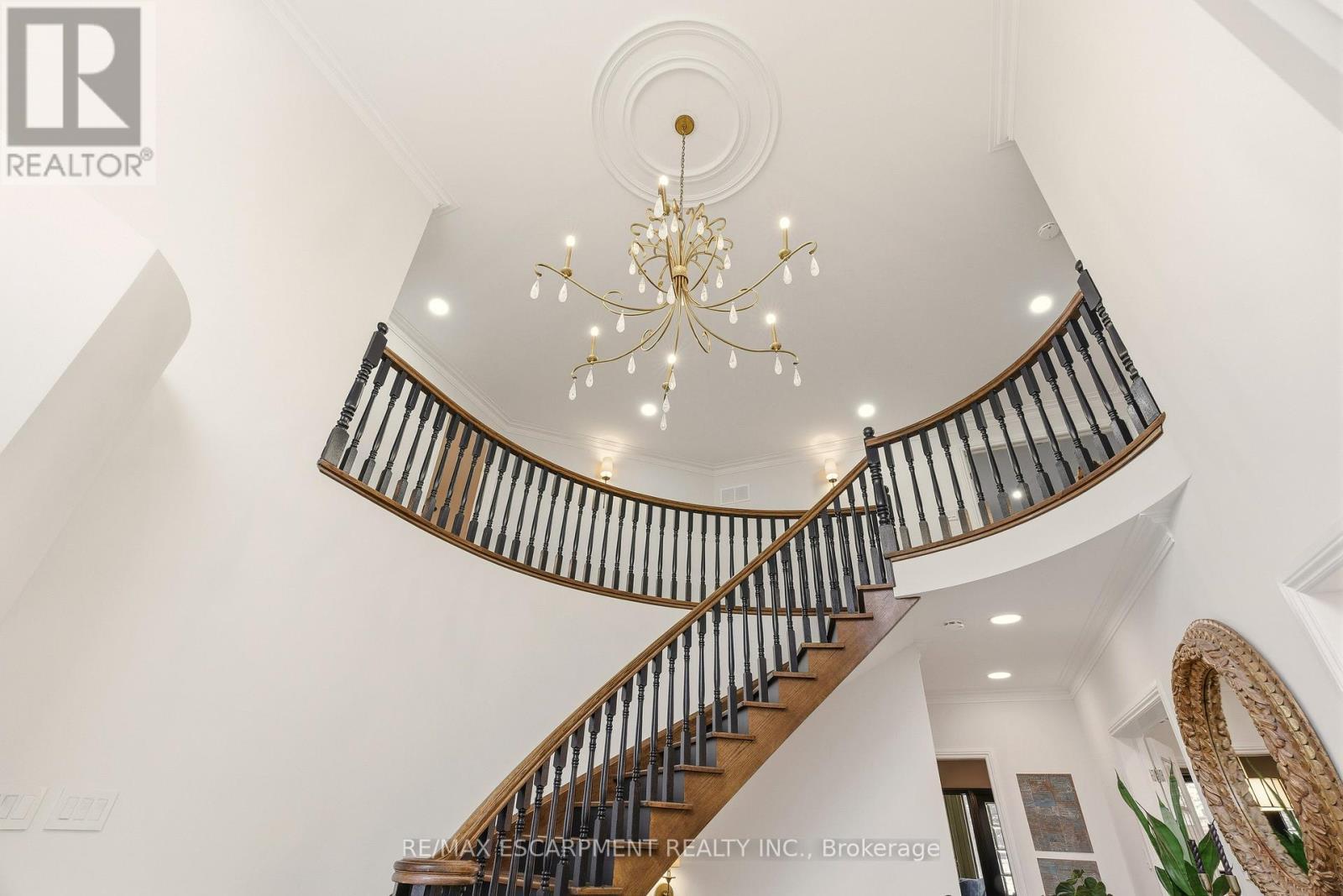 82 Maple Drive, Hamilton, ON - Indoor Photo Showing Other Room