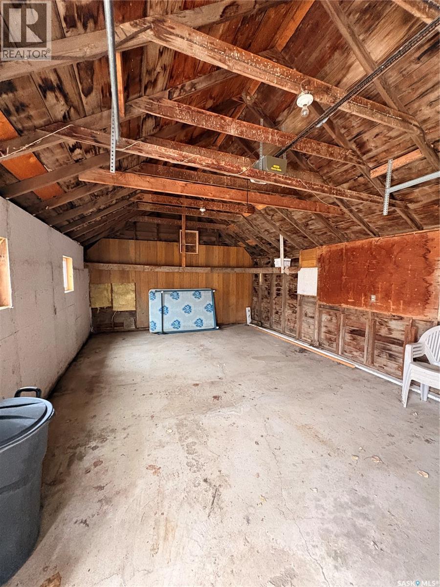 118 2Nd Street E, Lafleche, SK - Indoor Photo Showing Other Room
