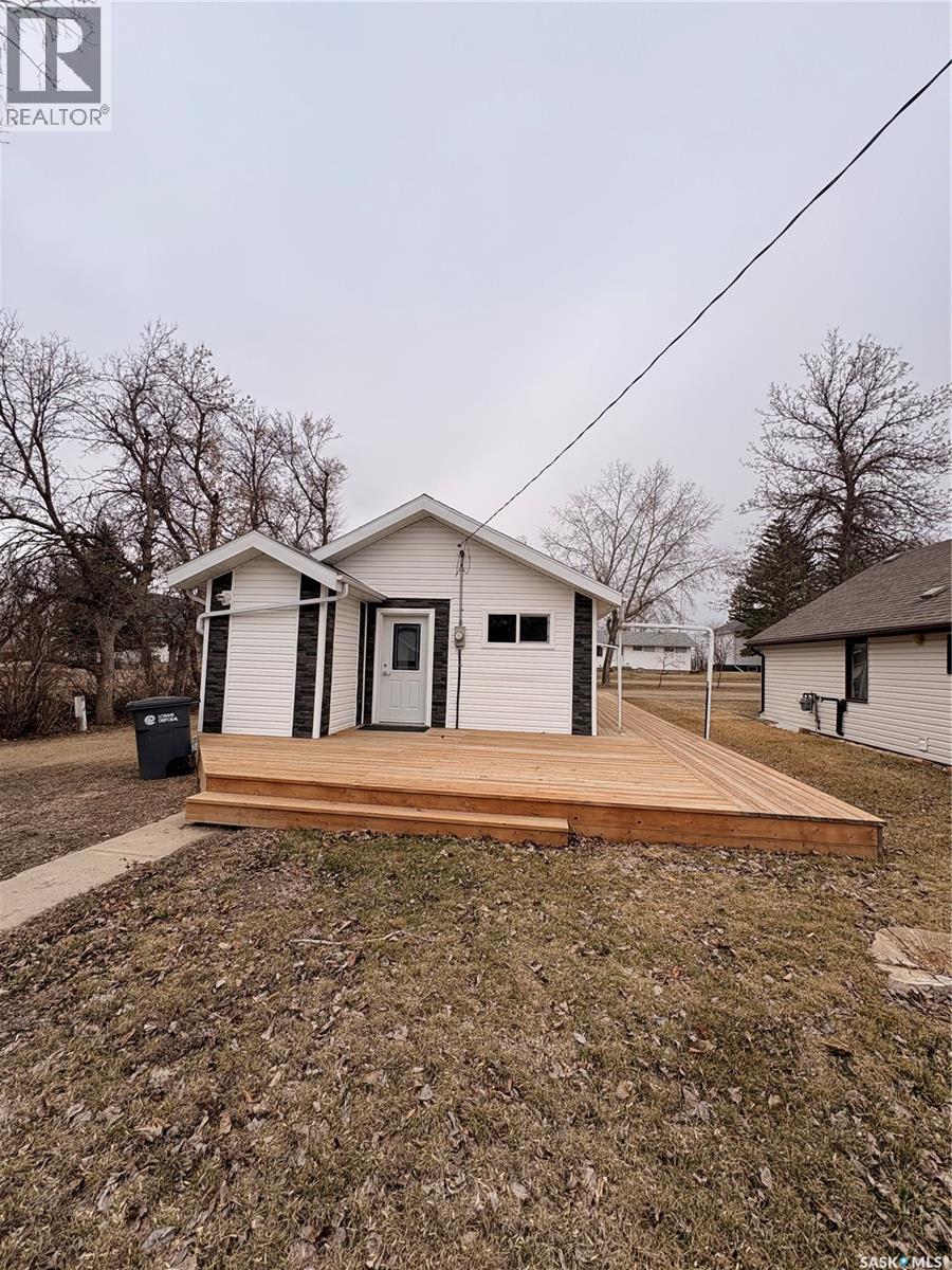 118 2Nd Street E, Lafleche, SK - Outdoor