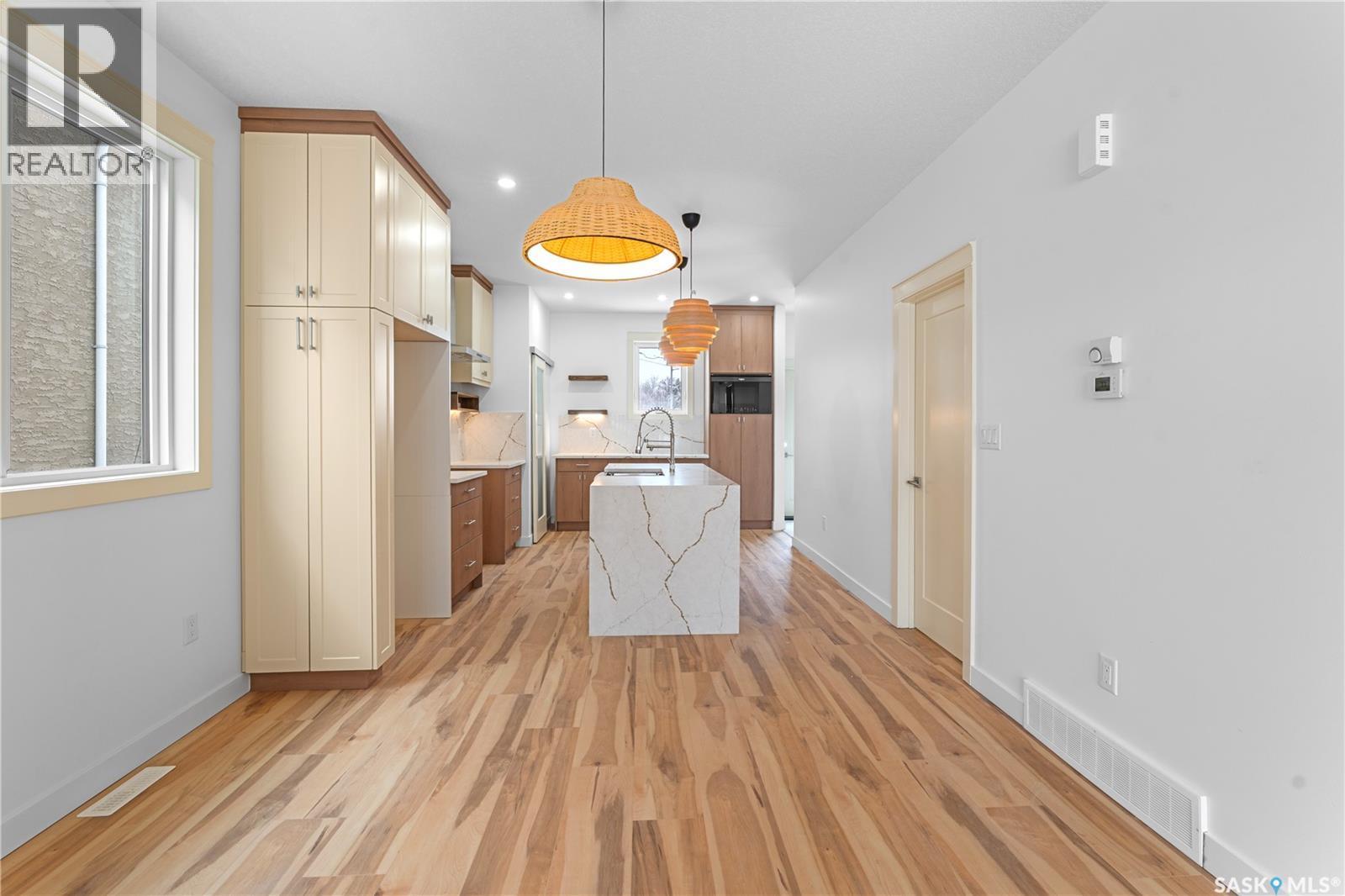 424 Empress Street, Saskatoon, SK - Indoor Photo Showing Kitchen