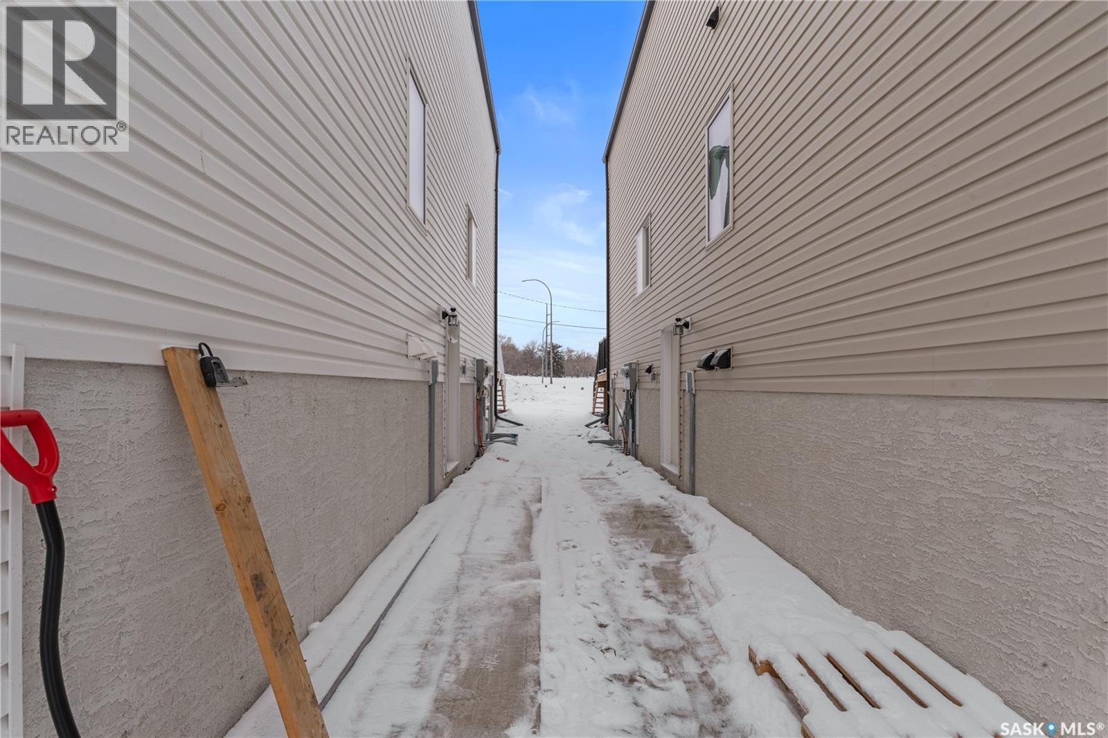 424 Empress Street, Saskatoon, SK - Outdoor With Exterior