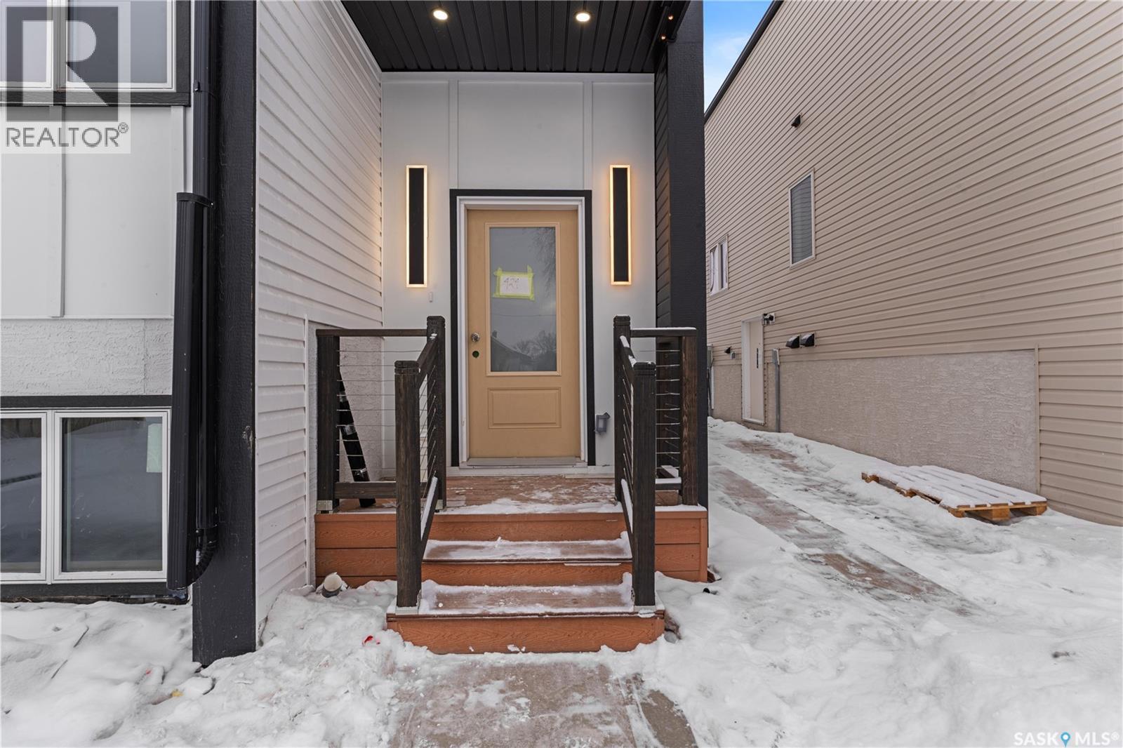 424 Empress Street, Saskatoon, SK - Outdoor With Exterior