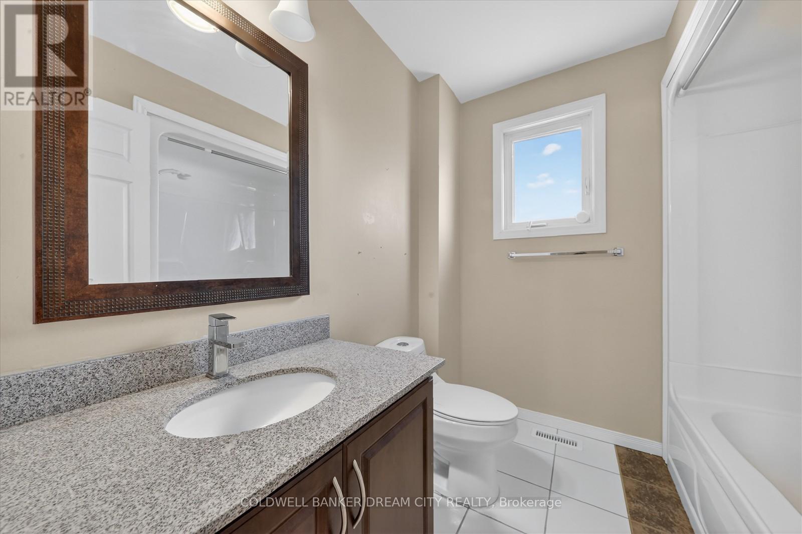 3 Windrush Trail, Toronto, ON - Indoor Photo Showing Bathroom