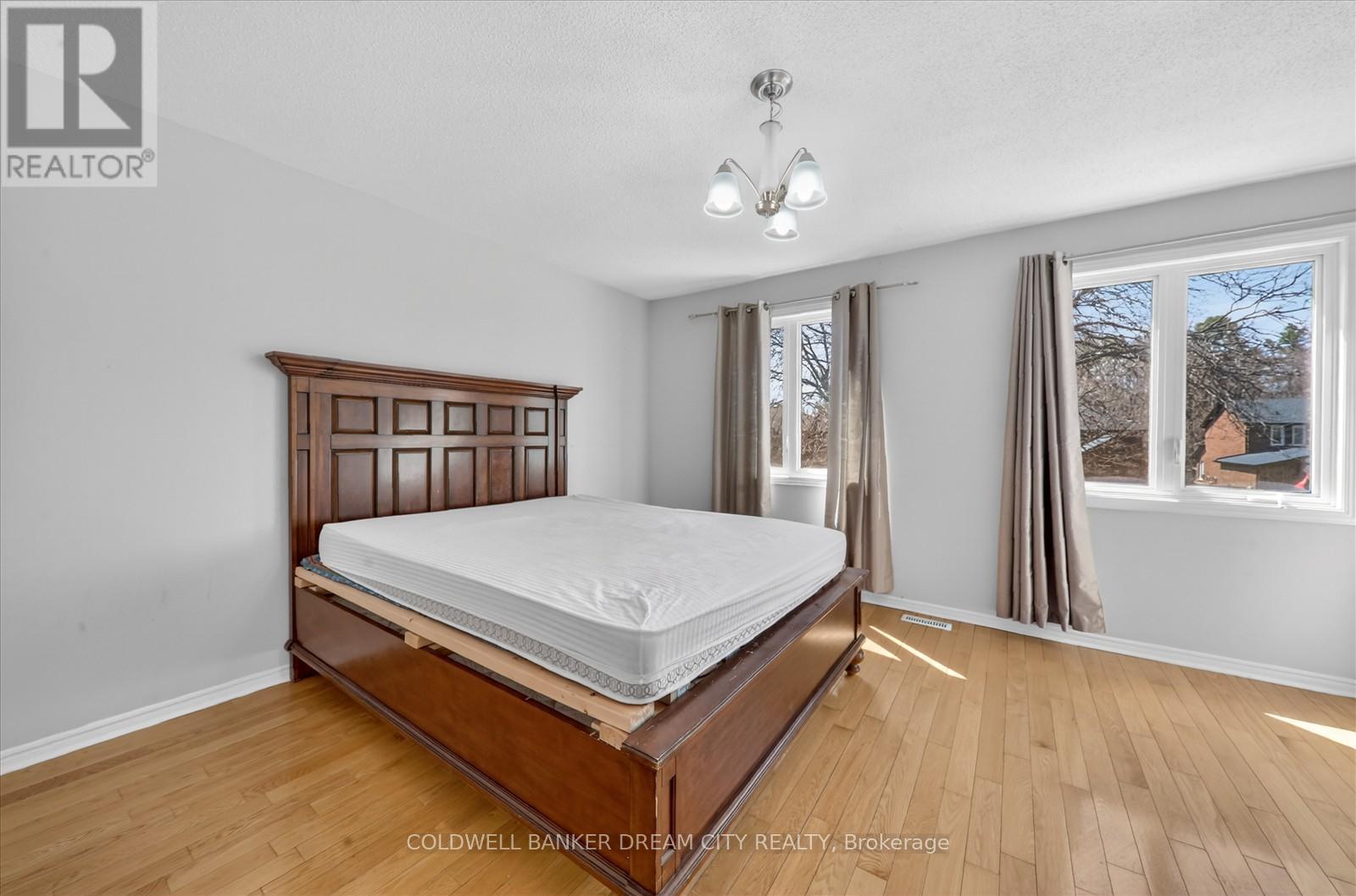 3 Windrush Trail, Toronto, ON - Indoor Photo Showing Bedroom