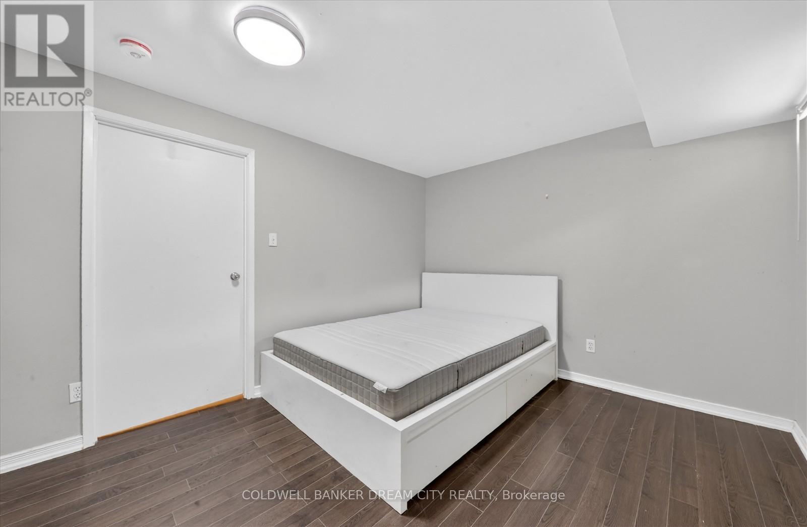 3 Windrush Trail, Toronto, ON - Indoor Photo Showing Bedroom