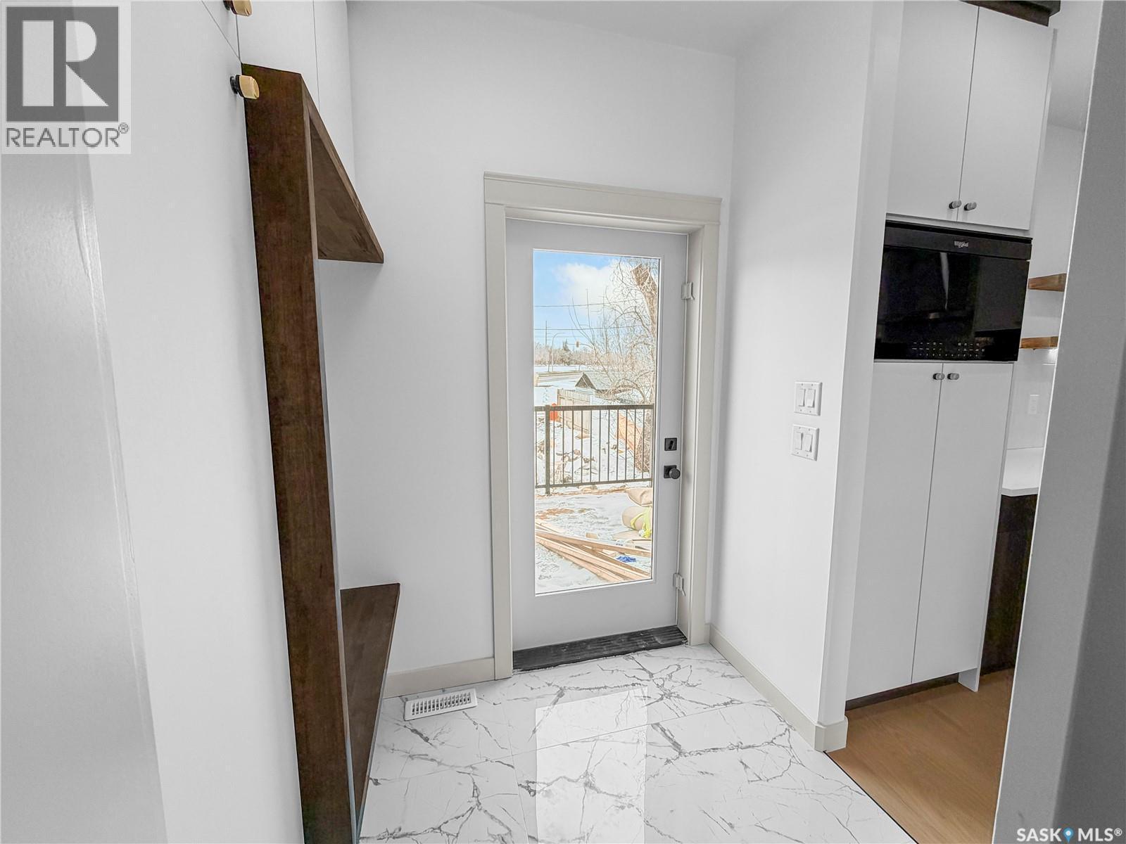 426 Empress Street, Saskatoon, SK - Indoor Photo Showing Other Room