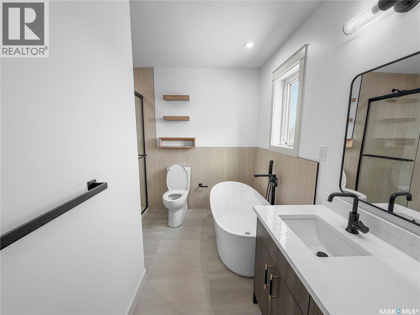 426 Empress Street, Saskatoon, SK - Indoor Photo Showing Bathroom