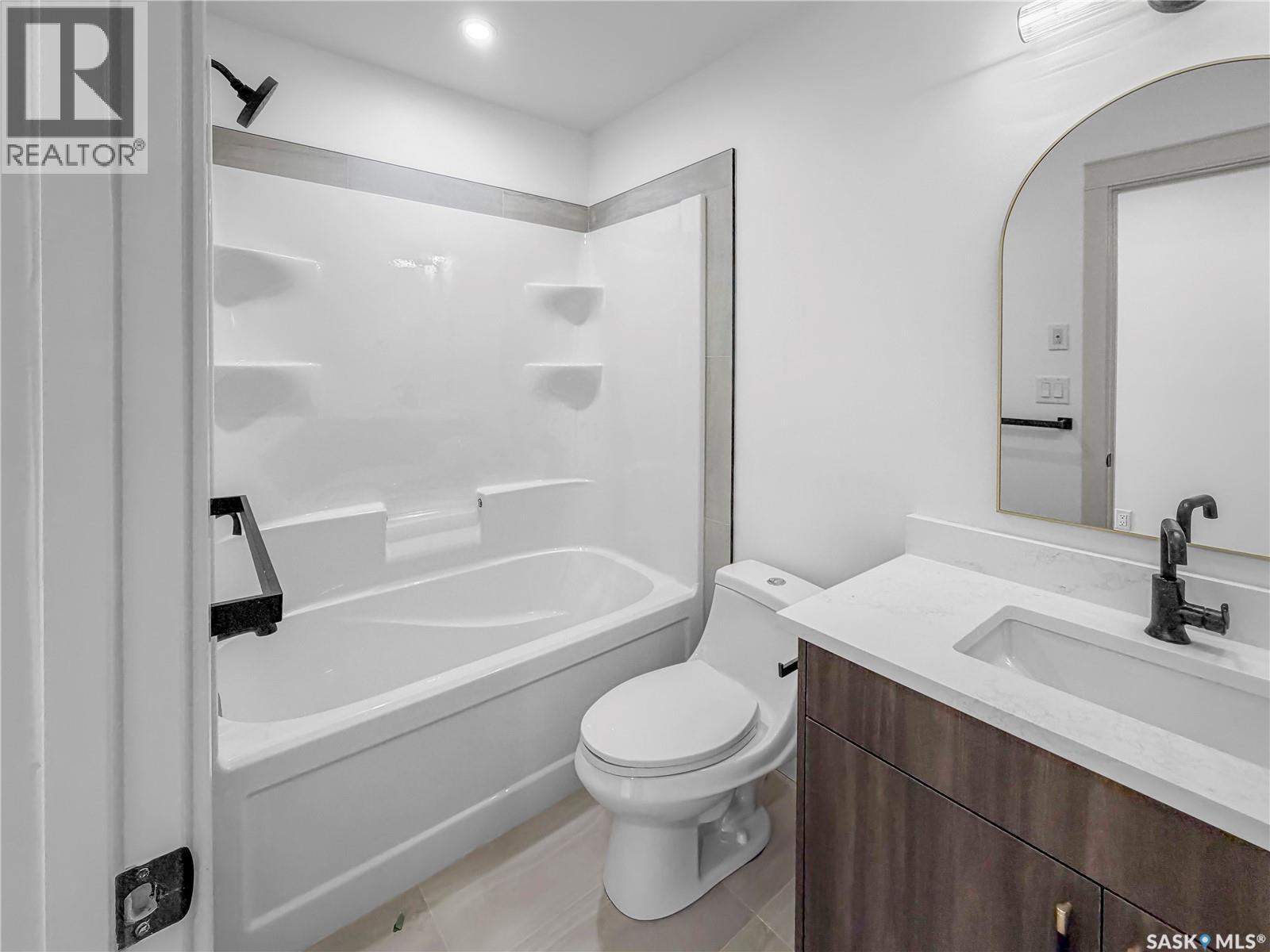 426 Empress Street, Saskatoon, SK - Indoor Photo Showing Bathroom