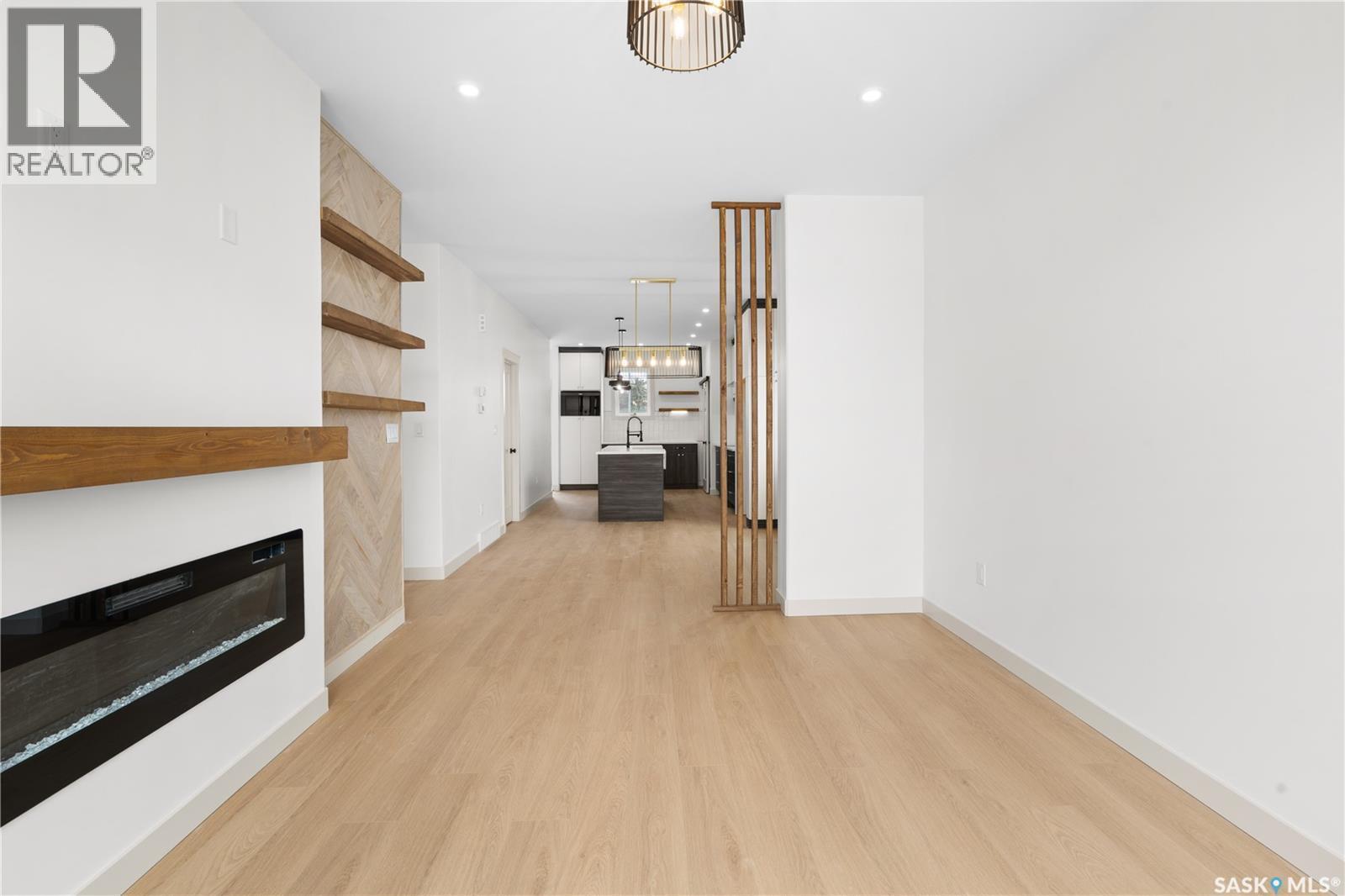 426 Empress Street, Saskatoon, SK - Indoor With Fireplace