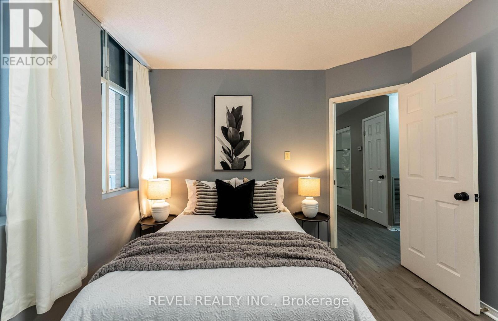 303 - 36 James Street S, Hamilton, ON - Indoor Photo Showing Bedroom