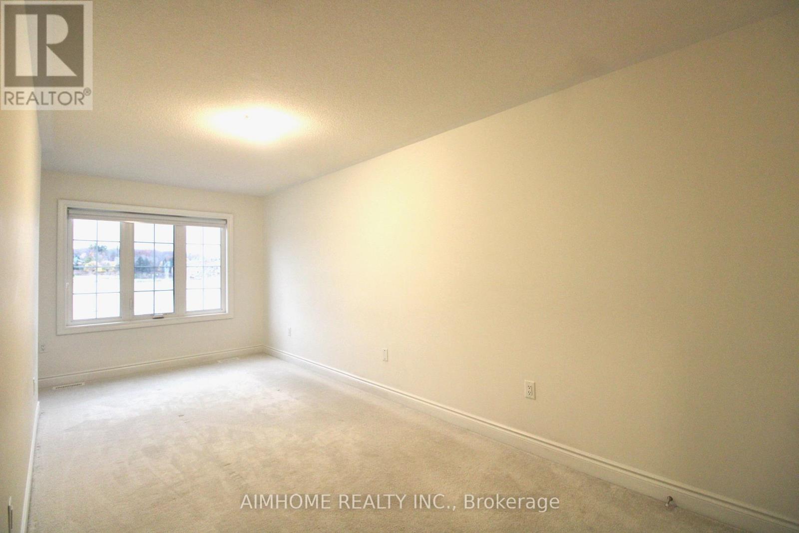 3 Terrain Court, East Gwillimbury, ON - Indoor Photo Showing Other Room