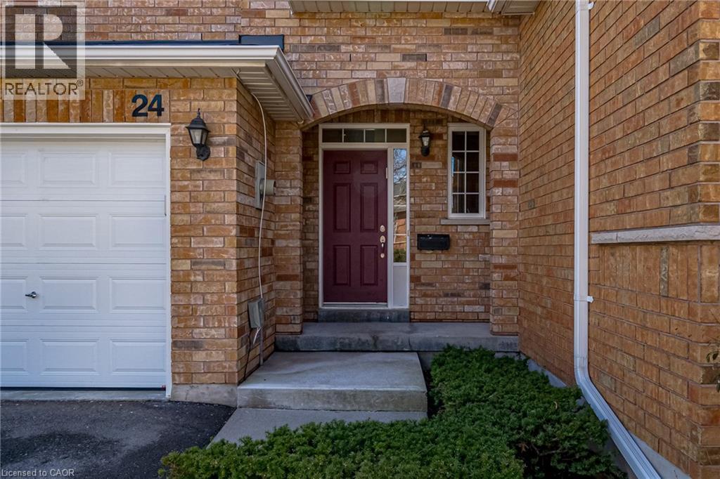 10 Davidson Boulevard Unit# 24, Dundas, ON - Outdoor With Exterior