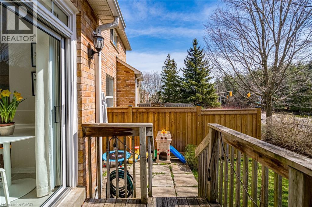 10 Davidson Boulevard Unit# 24, Dundas, ON - Outdoor