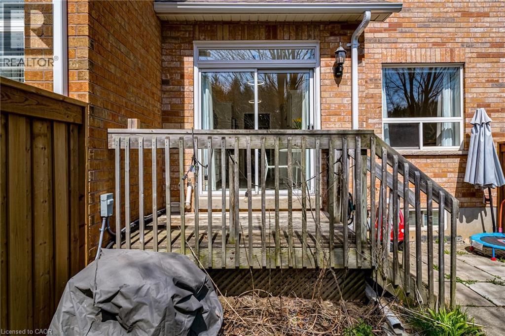 10 Davidson Boulevard Unit# 24, Dundas, ON - With Exterior