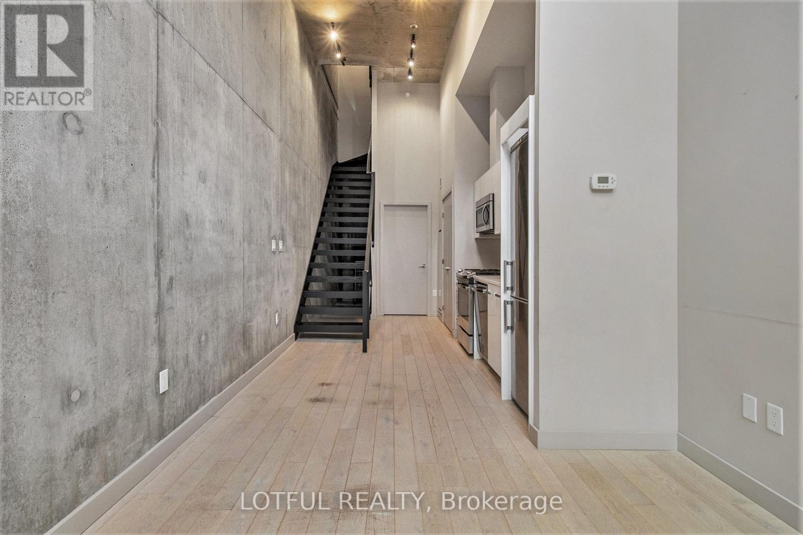 334 Gloucester Street, Ottawa, ON - Indoor Photo Showing Other Room