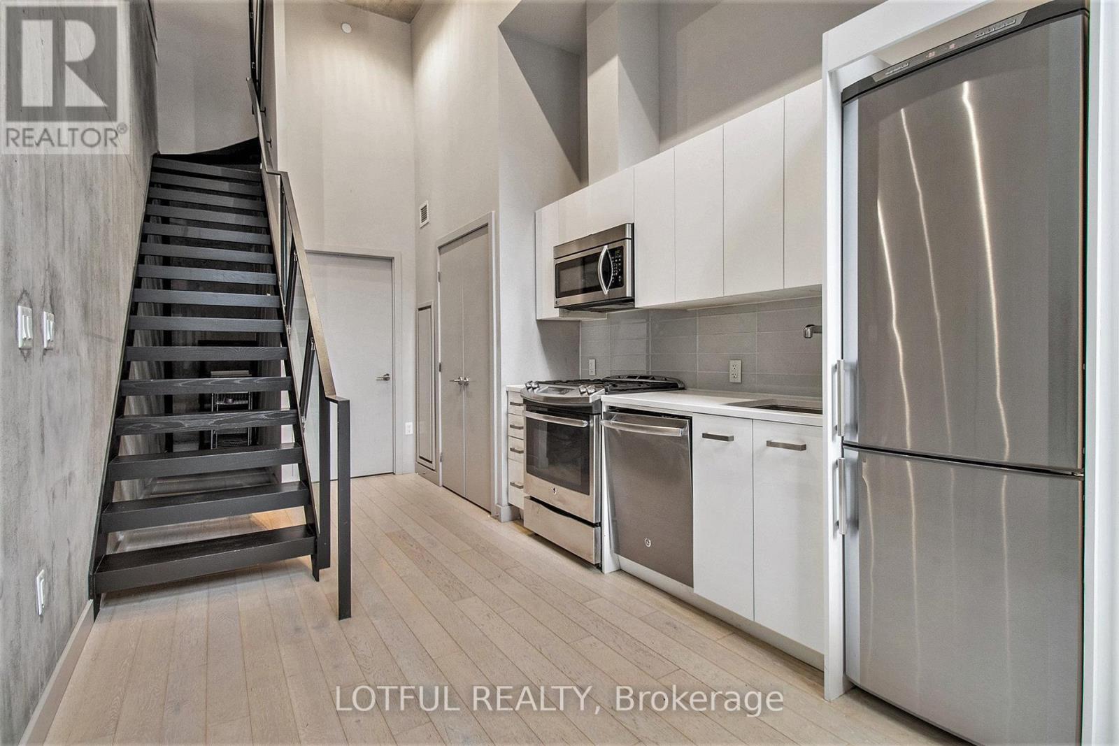 334 Gloucester Street, Ottawa, ON - Indoor Photo Showing Kitchen