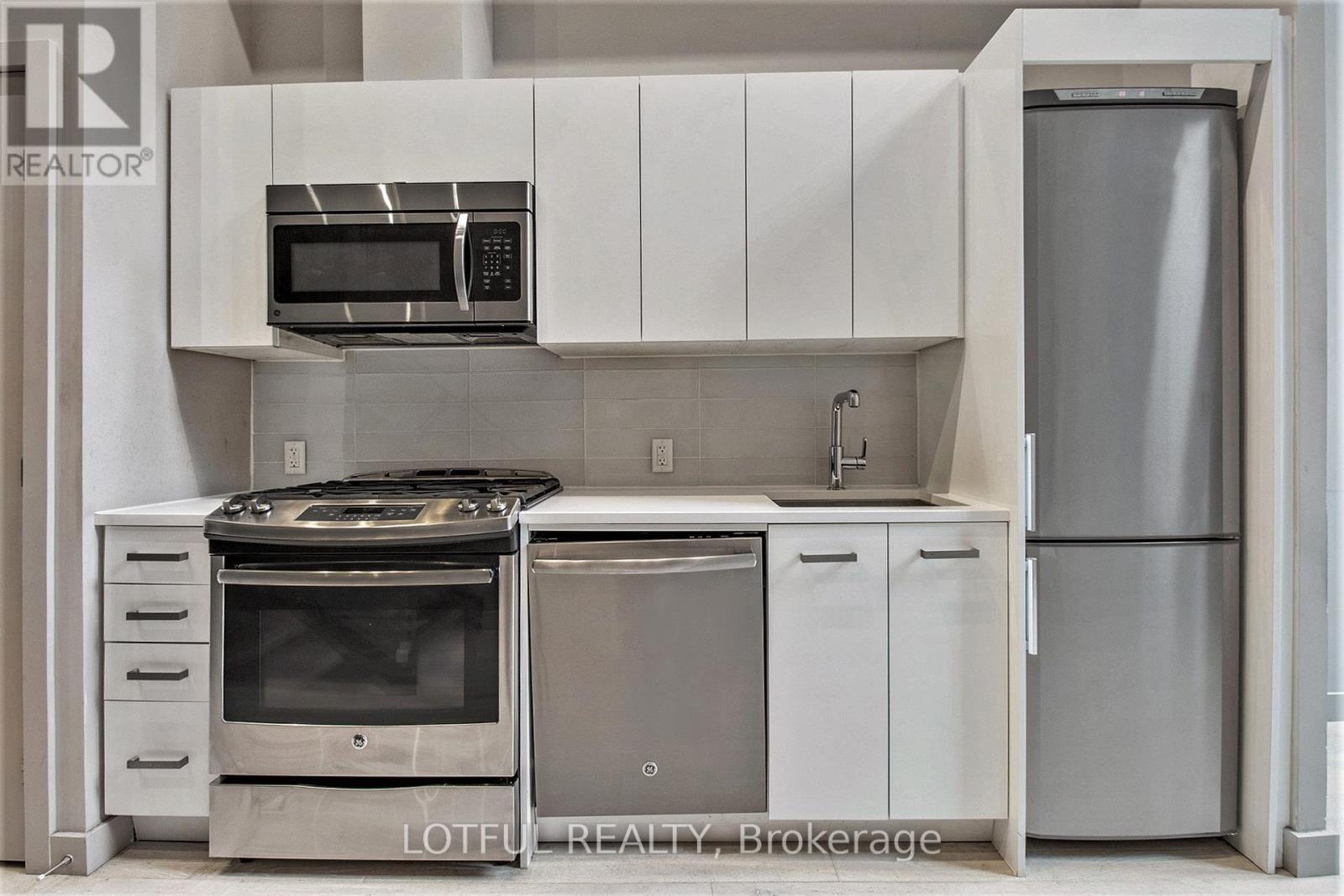 334 Gloucester Street, Ottawa, ON - Indoor Photo Showing Kitchen
