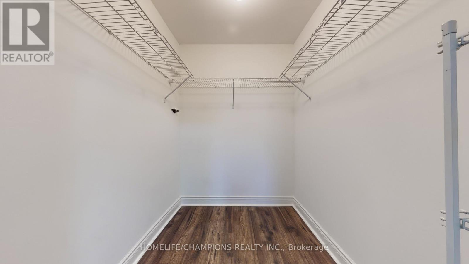 Ph17 - 28 Prince Regent Street, Markham, ON - Indoor With Storage