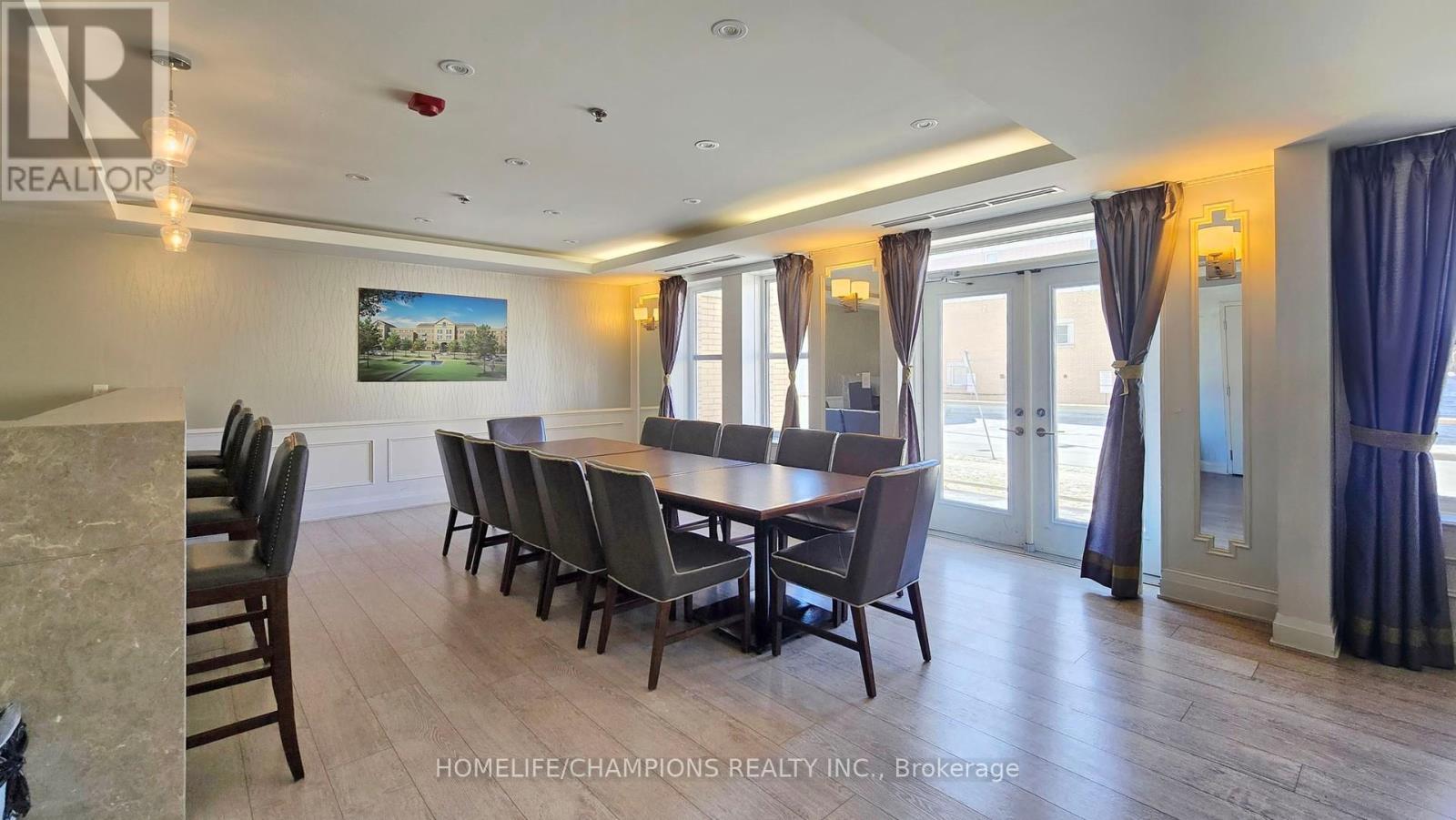 Ph17 - 28 Prince Regent Street, Markham, ON - Indoor Photo Showing Dining Room