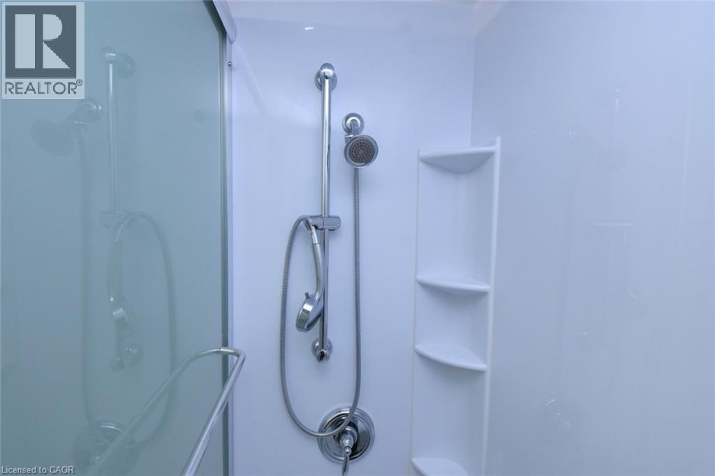 57 Concession 12 E Unit# 101, Flamborough, ON - Indoor Photo Showing Bathroom