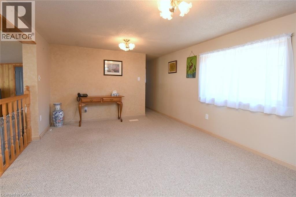 57 Concession 12 E Unit# 101, Flamborough, ON - Indoor Photo Showing Other Room