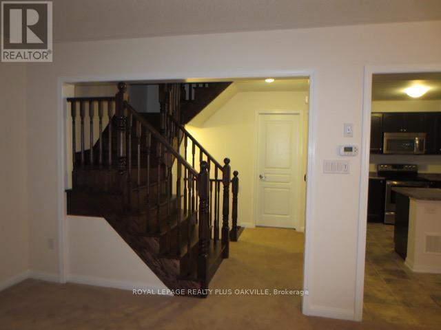 246 Mortimer Crescent, Milton, ON - Indoor Photo Showing Other Room