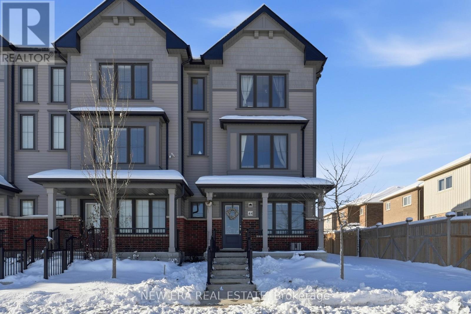 44 Jerome Way, Clarington, ON - Outdoor With Facade