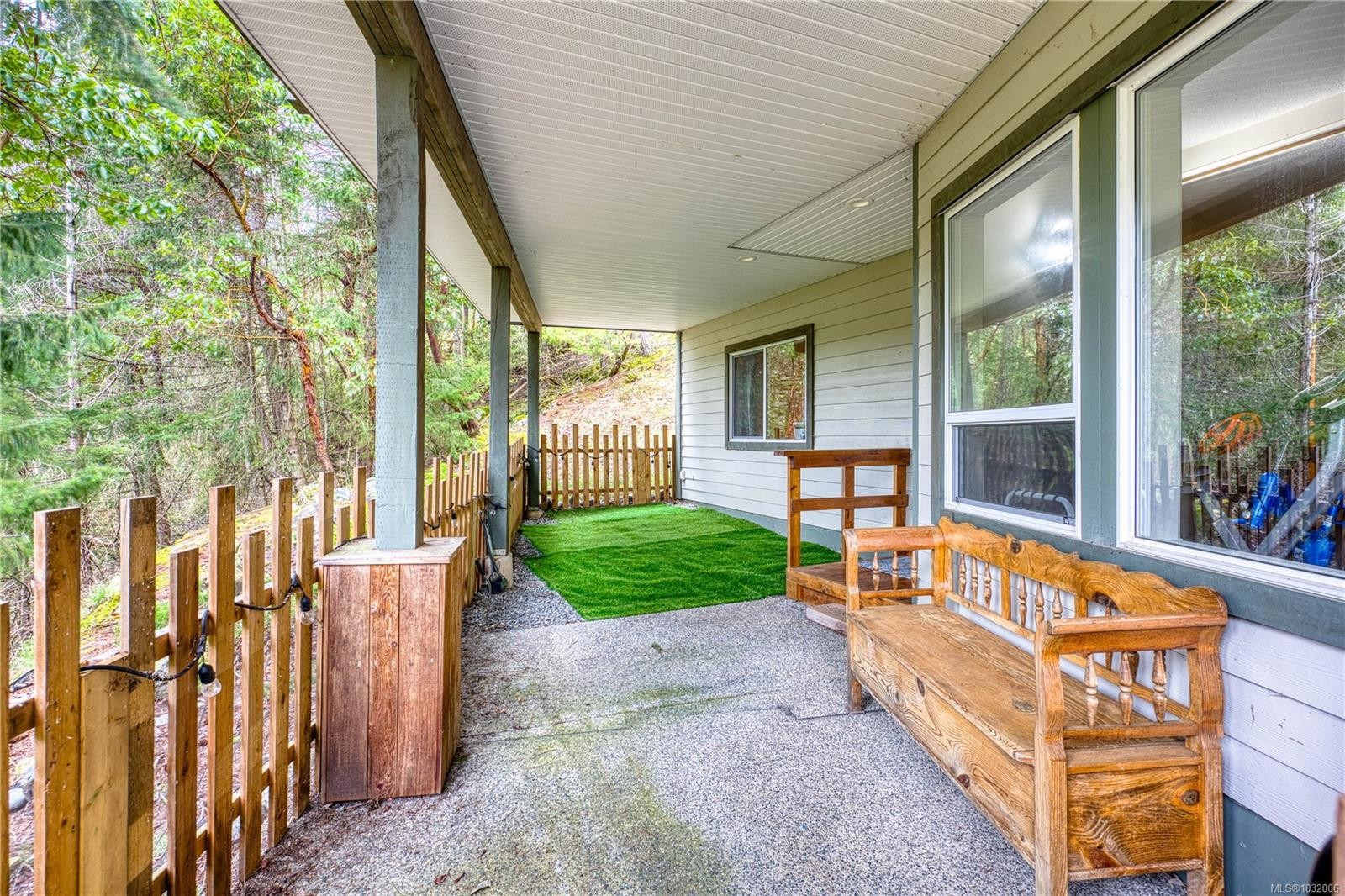 3482 Arrowsmith Rd, Nanaimo, BC