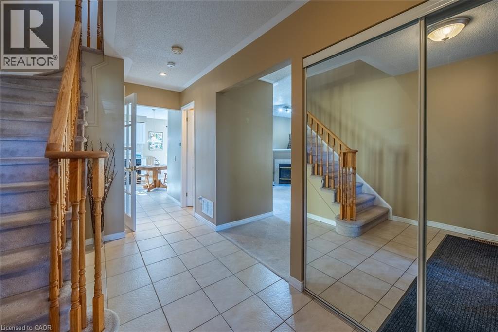 55 Grindstone Way, Waterdown, ON - Indoor Photo Showing Other Room