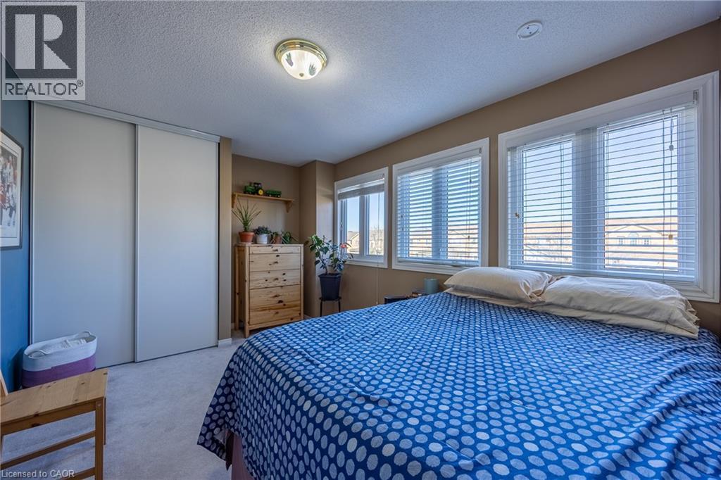 55 Grindstone Way, Waterdown, ON - Indoor Photo Showing Bedroom