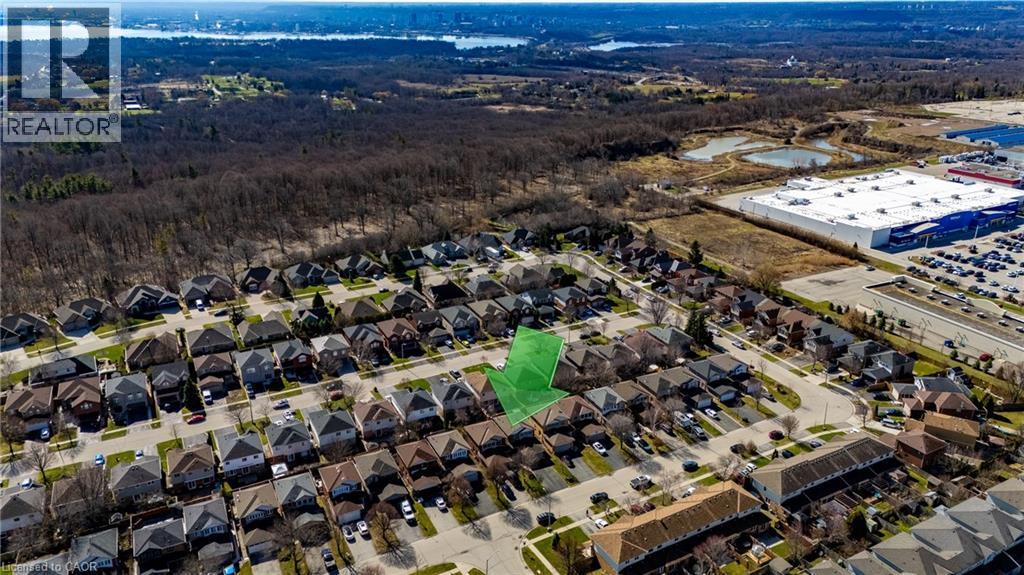 55 Grindstone Way, Waterdown, ON - Outdoor With View