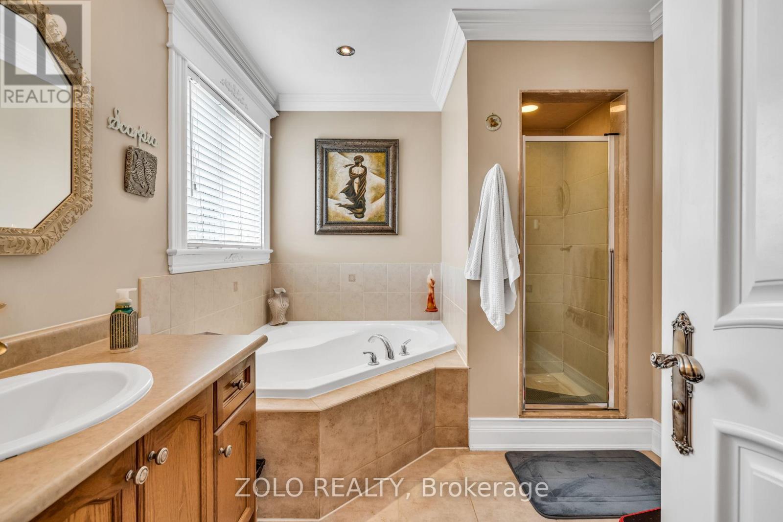 15 Ozner Crescent, Vaughan, ON - Indoor Photo Showing Bathroom