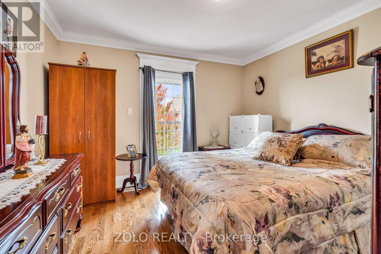 15 Ozner Crescent, Vaughan, ON - Indoor Photo Showing Bedroom