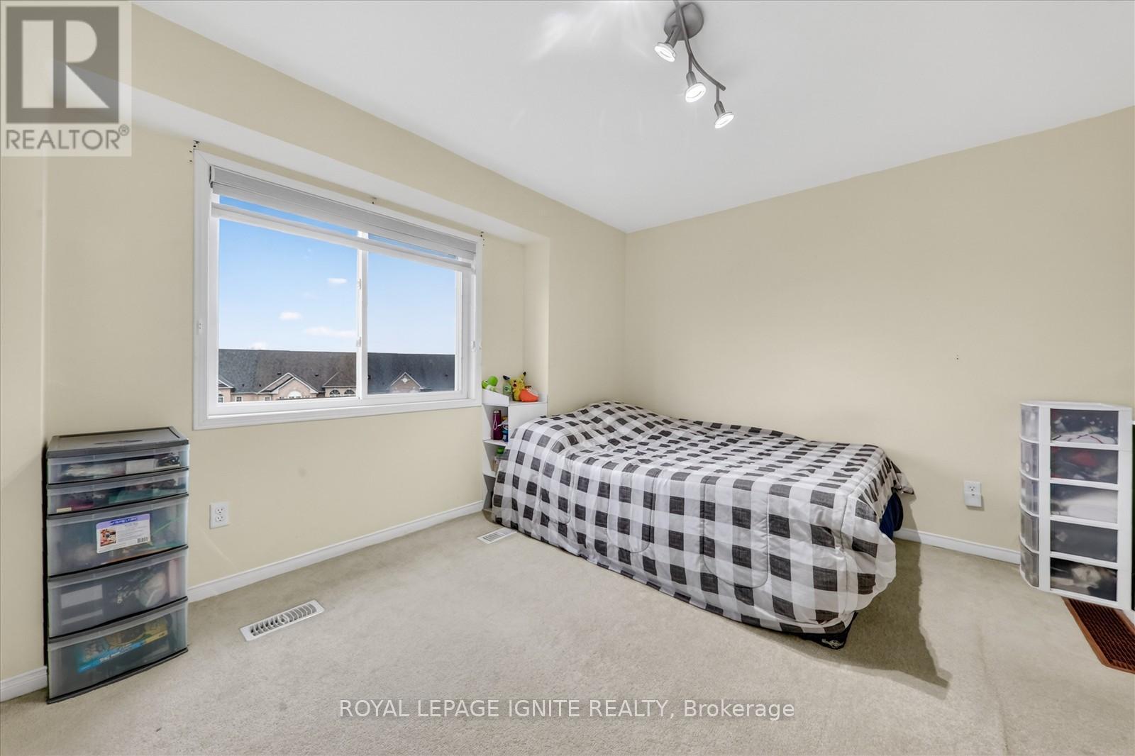 72 Oakins Lane, Ajax, ON - Indoor Photo Showing Bedroom