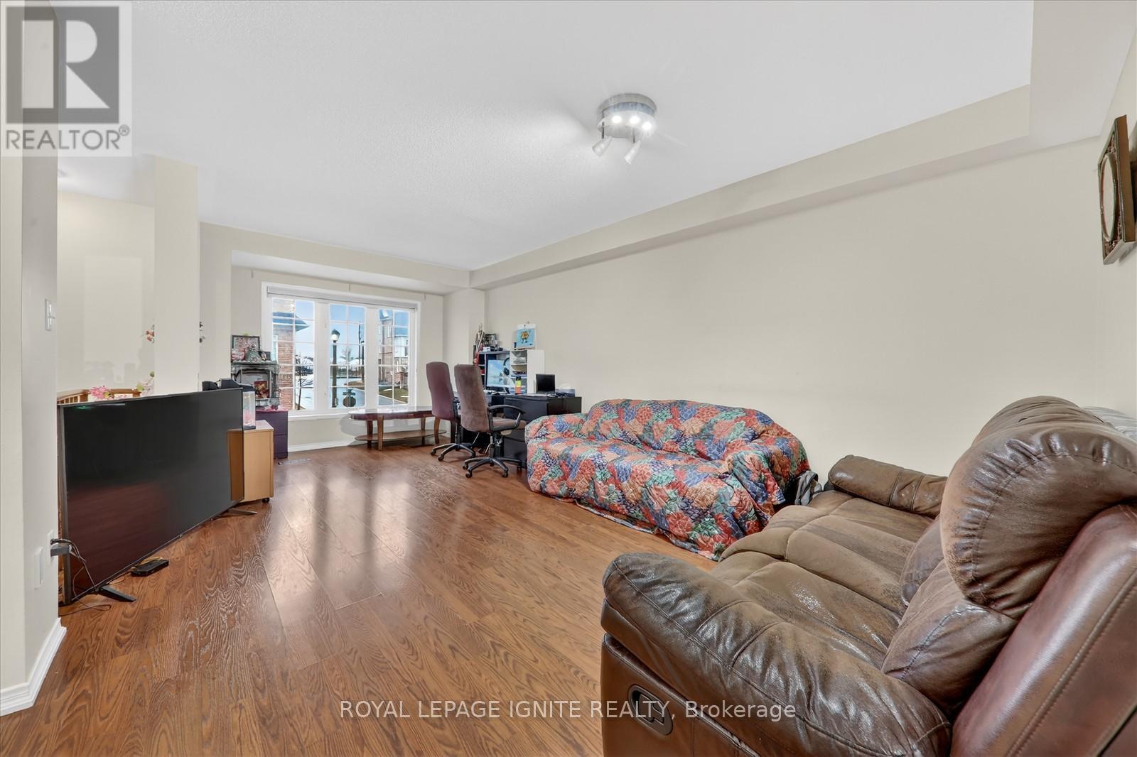 72 Oakins Lane, Ajax, ON - Indoor