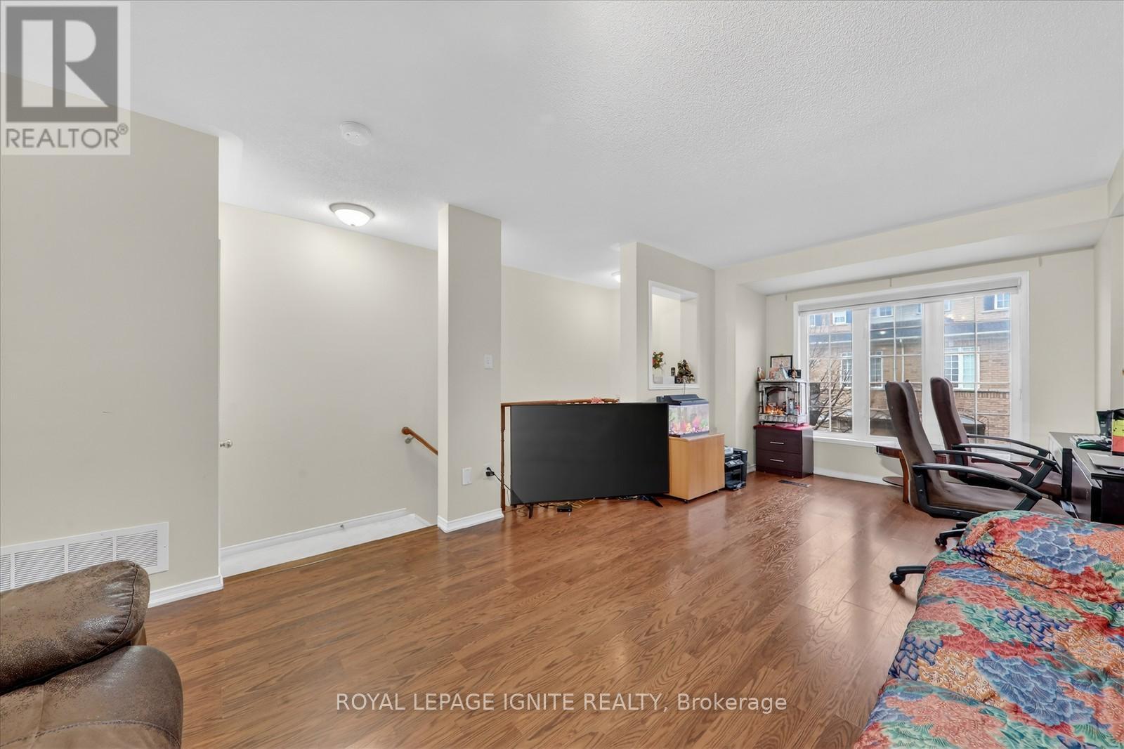 72 Oakins Lane, Ajax, ON - Indoor