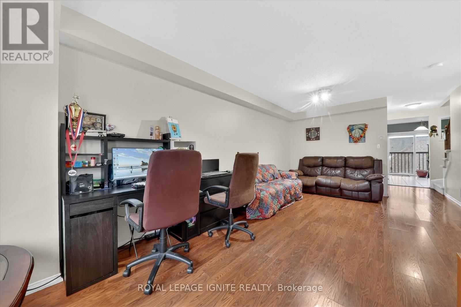 72 Oakins Lane, Ajax, ON - Indoor