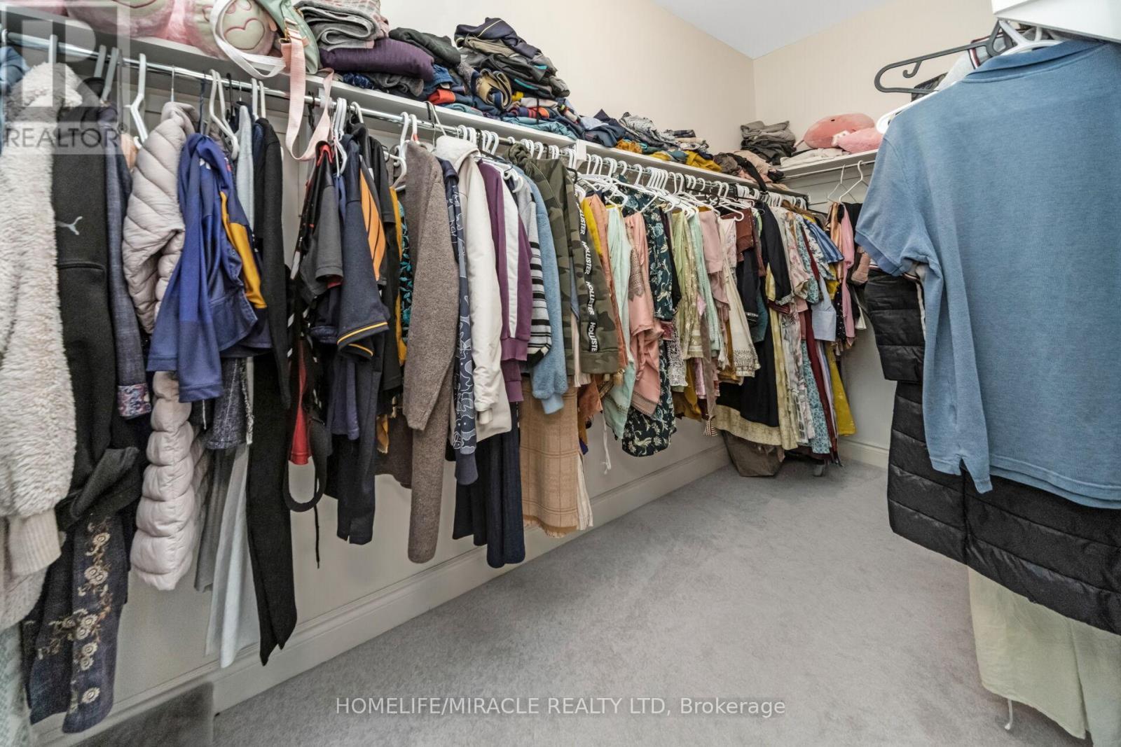 93 Trail Boulevard, Springwater, ON - Indoor With Storage