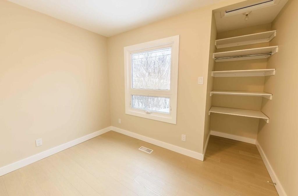 358 Dewe Ave, Thunder Bay, ON - Indoor Photo Showing Other Room