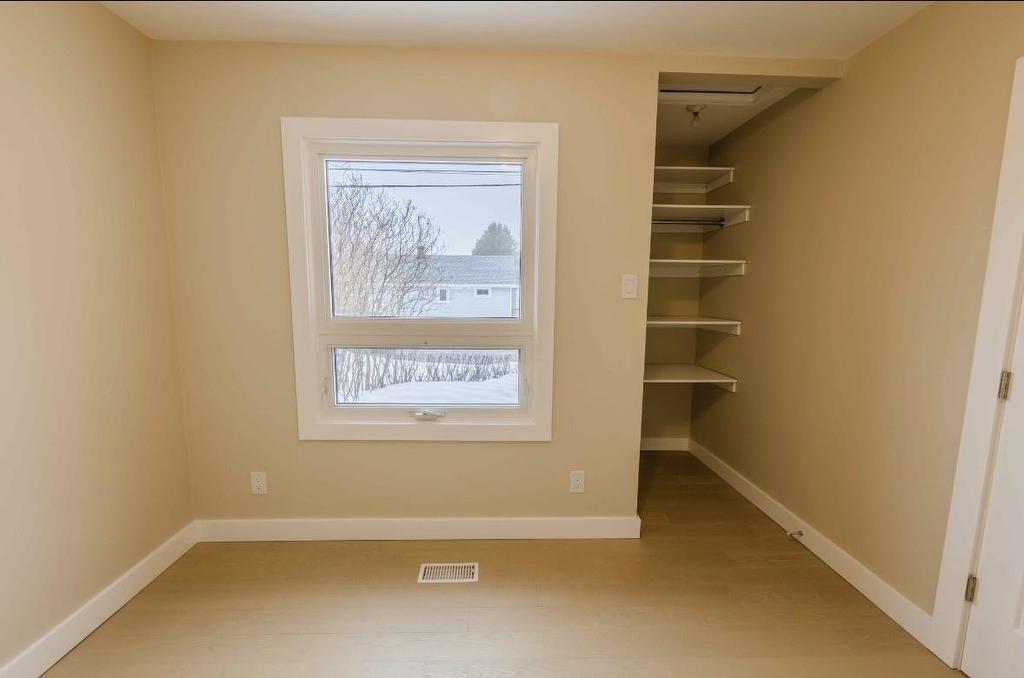 358 Dewe Ave, Thunder Bay, ON - Indoor Photo Showing Other Room