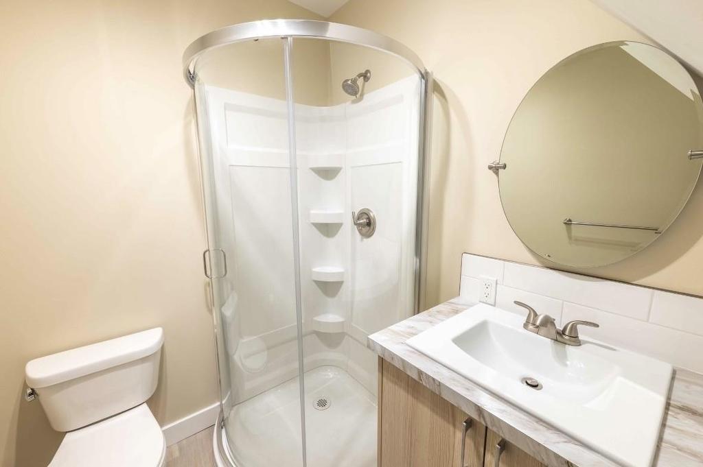 358 Dewe Ave, Thunder Bay, ON - Indoor Photo Showing Bathroom