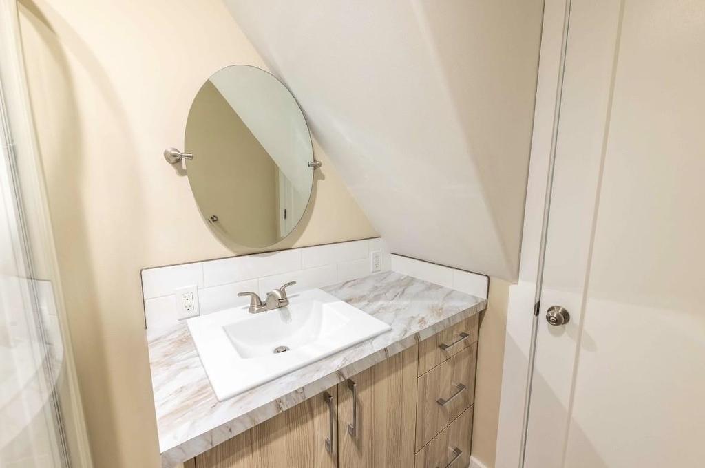 358 Dewe Ave, Thunder Bay, ON - Indoor Photo Showing Bathroom