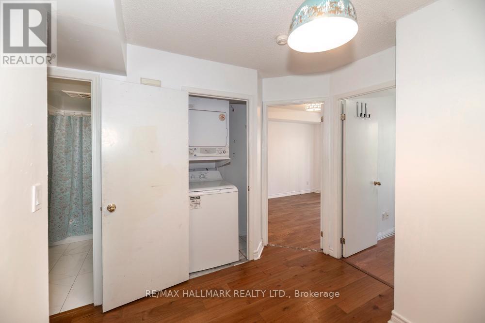 Laundry Closet - 761 - 5 Everson Drive, Toronto, ON - Indoor Photo Showing Laundry Room