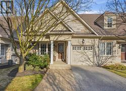 401 TERRY CARTER CRESCENT Newmarket, ON L3Y 9G2
