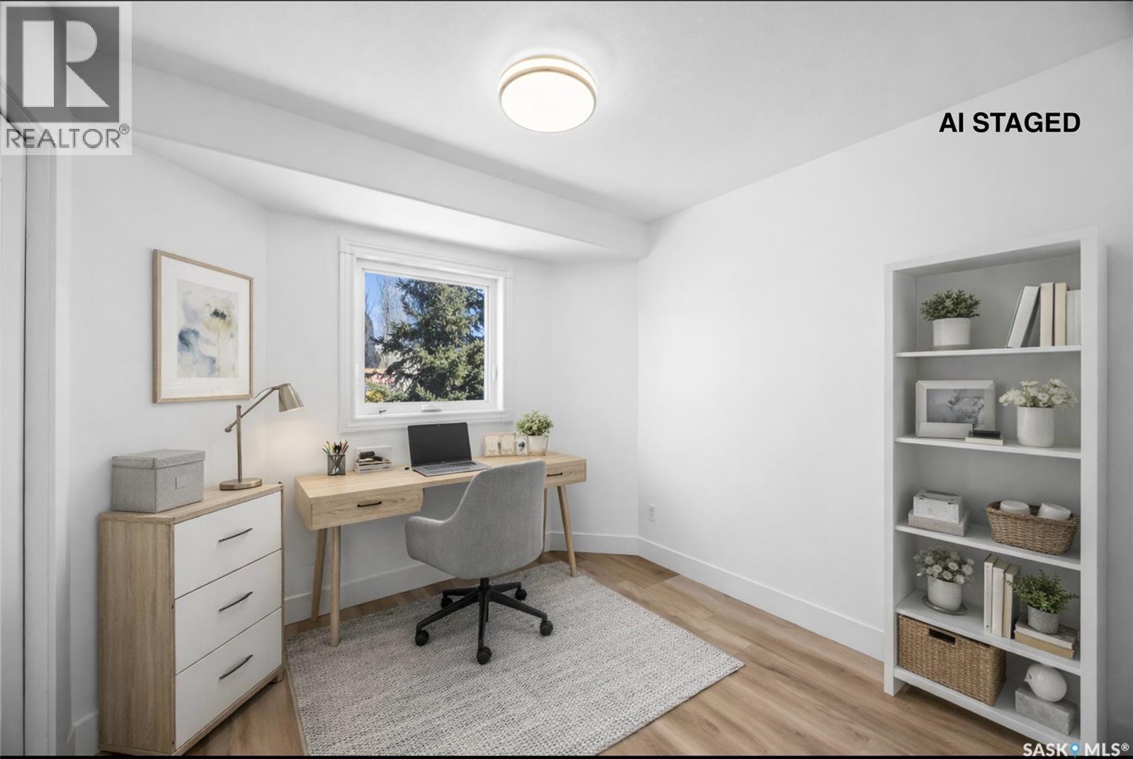 203 Konihowski Road, Saskatoon, SK - Indoor Photo Showing Office