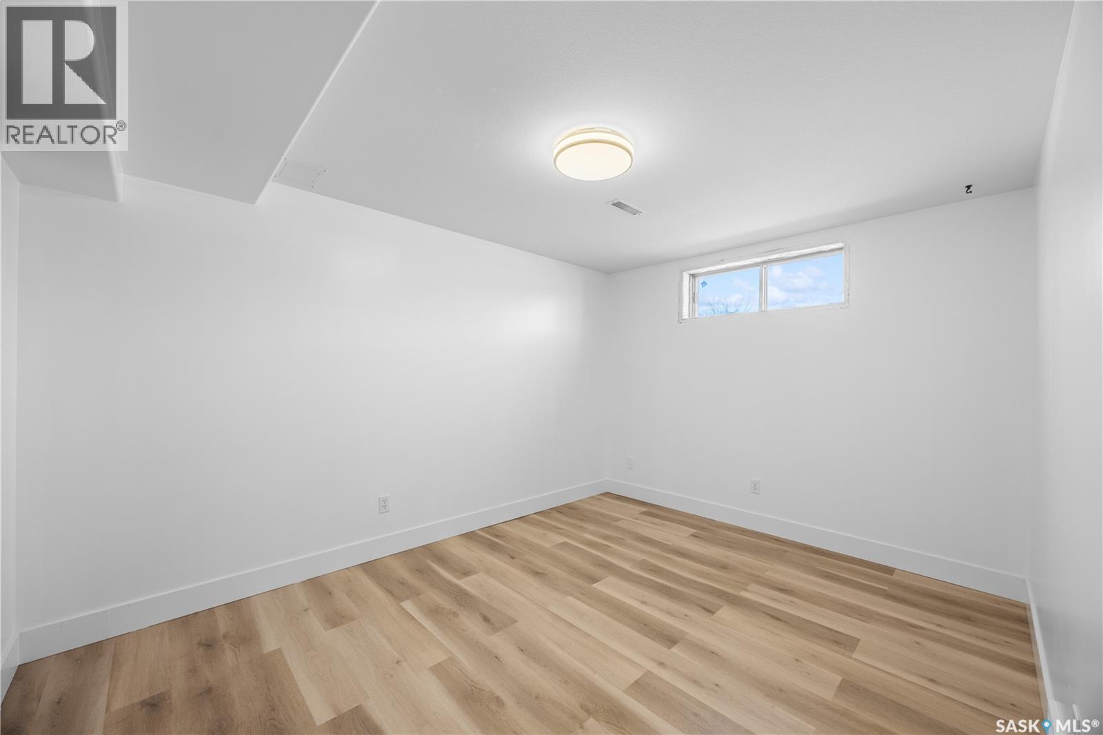 203 Konihowski Road, Saskatoon, SK - Indoor Photo Showing Other Room