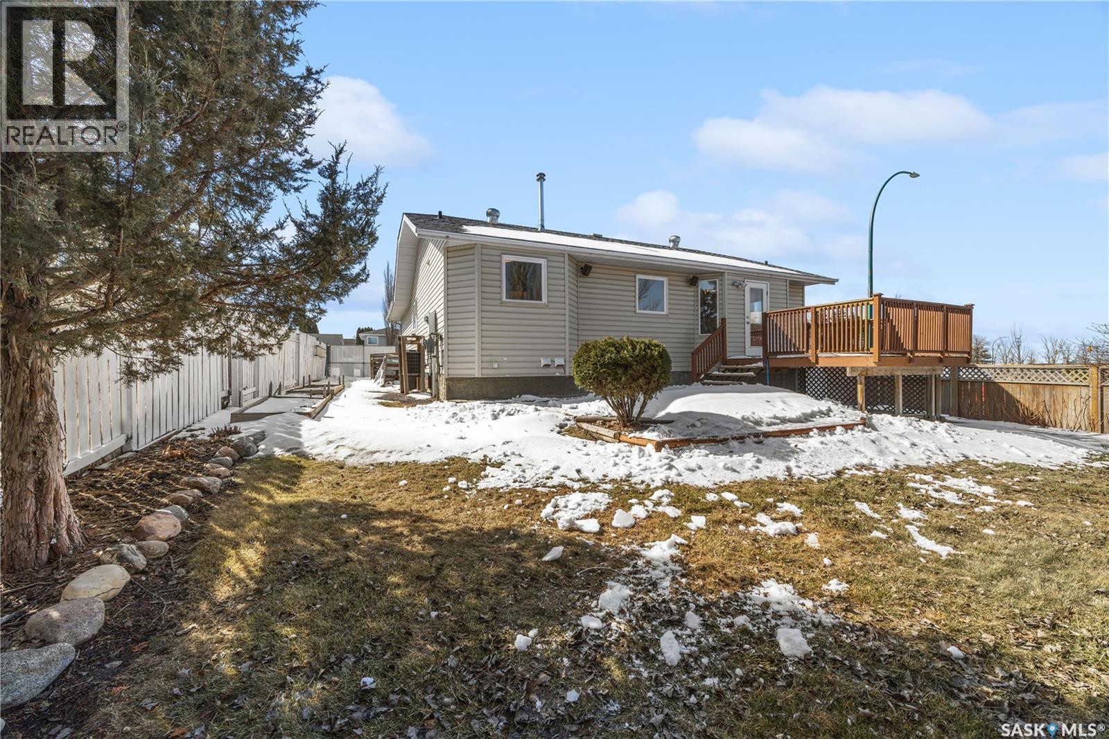 203 Konihowski Road, Saskatoon, SK - Outdoor