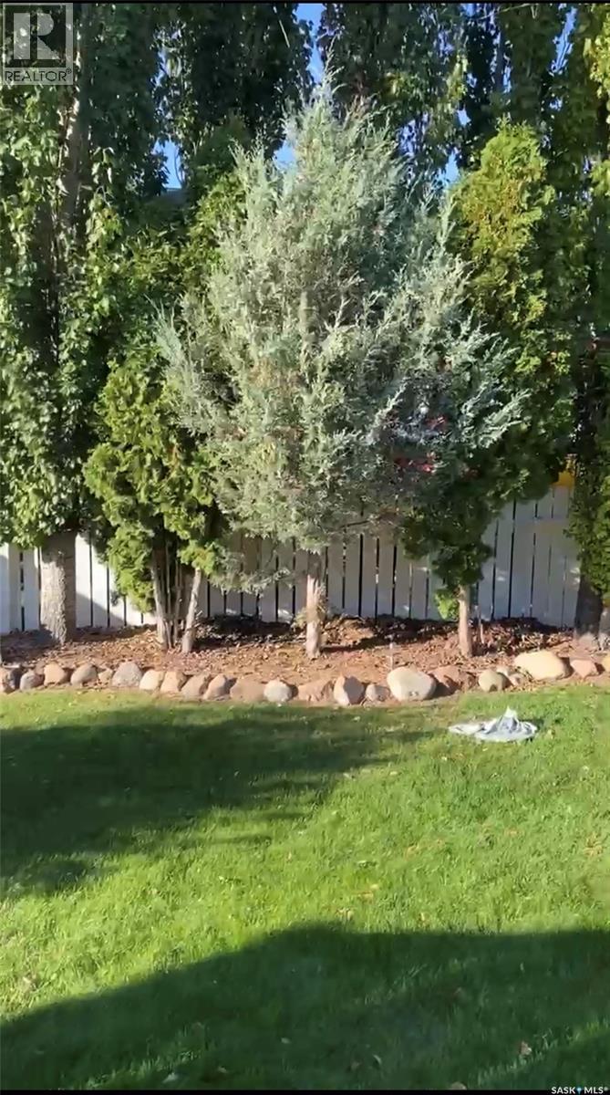 203 Konihowski Road, Saskatoon, SK - Outdoor