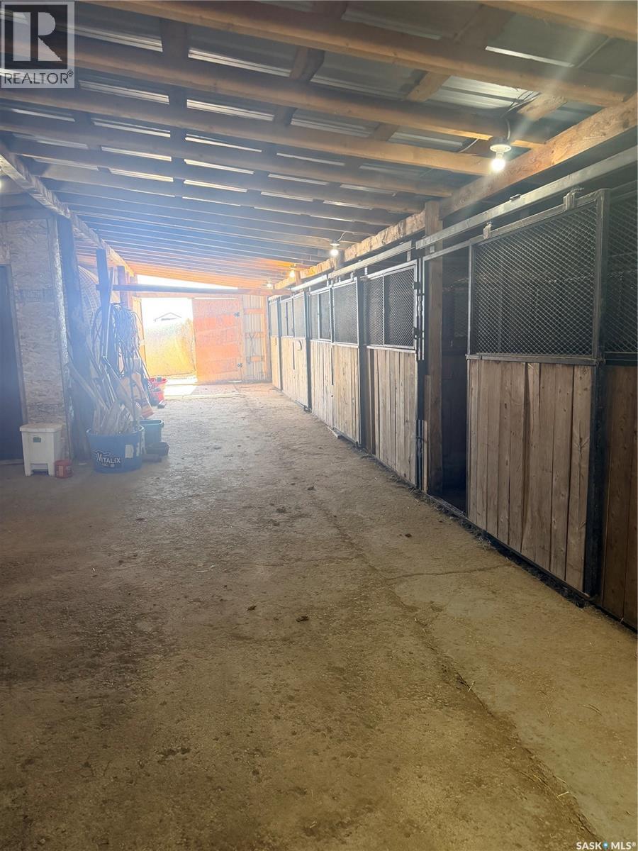 Mezzo Acreage Grid Road, Tompkins, SK - Indoor