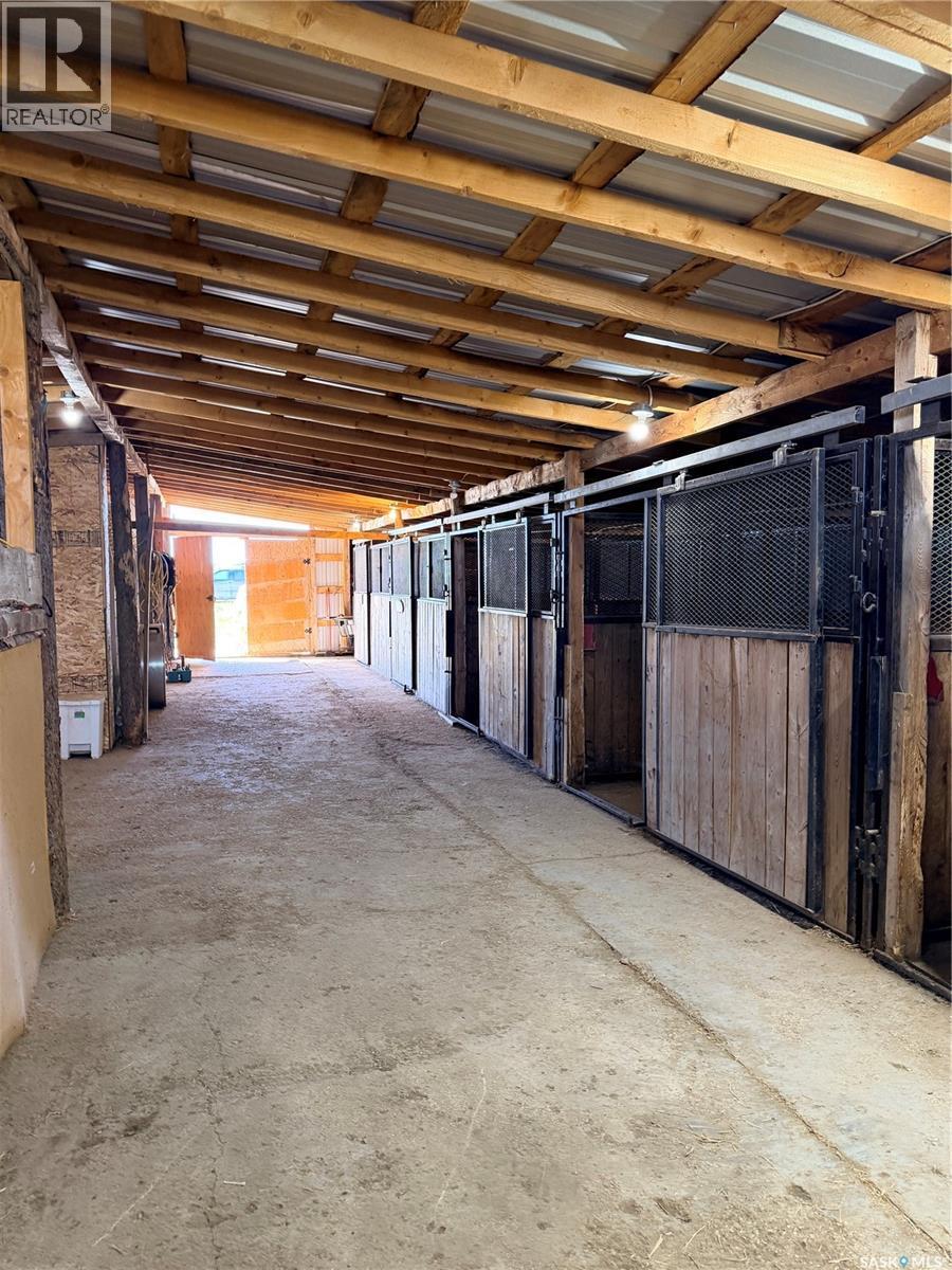 Mezzo Acreage Grid Road, Tompkins, SK
